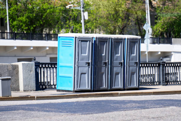 Best Portable restroom trailer rental  in Emmetsburg, IA